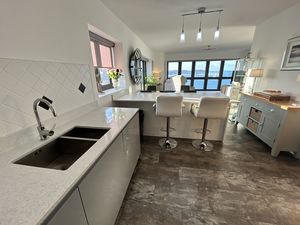 Photo 10- click for photo gallery